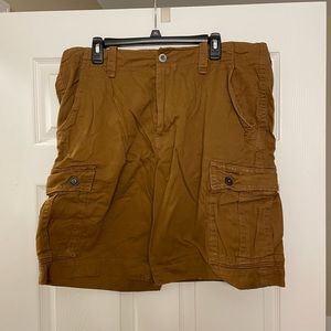 American Eagle mens brown classic length cargo shorts size 38